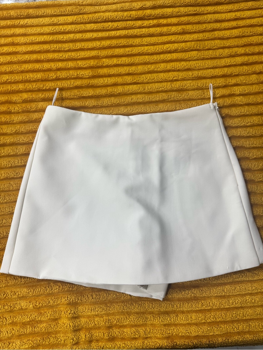 Zara White Women’s Skort